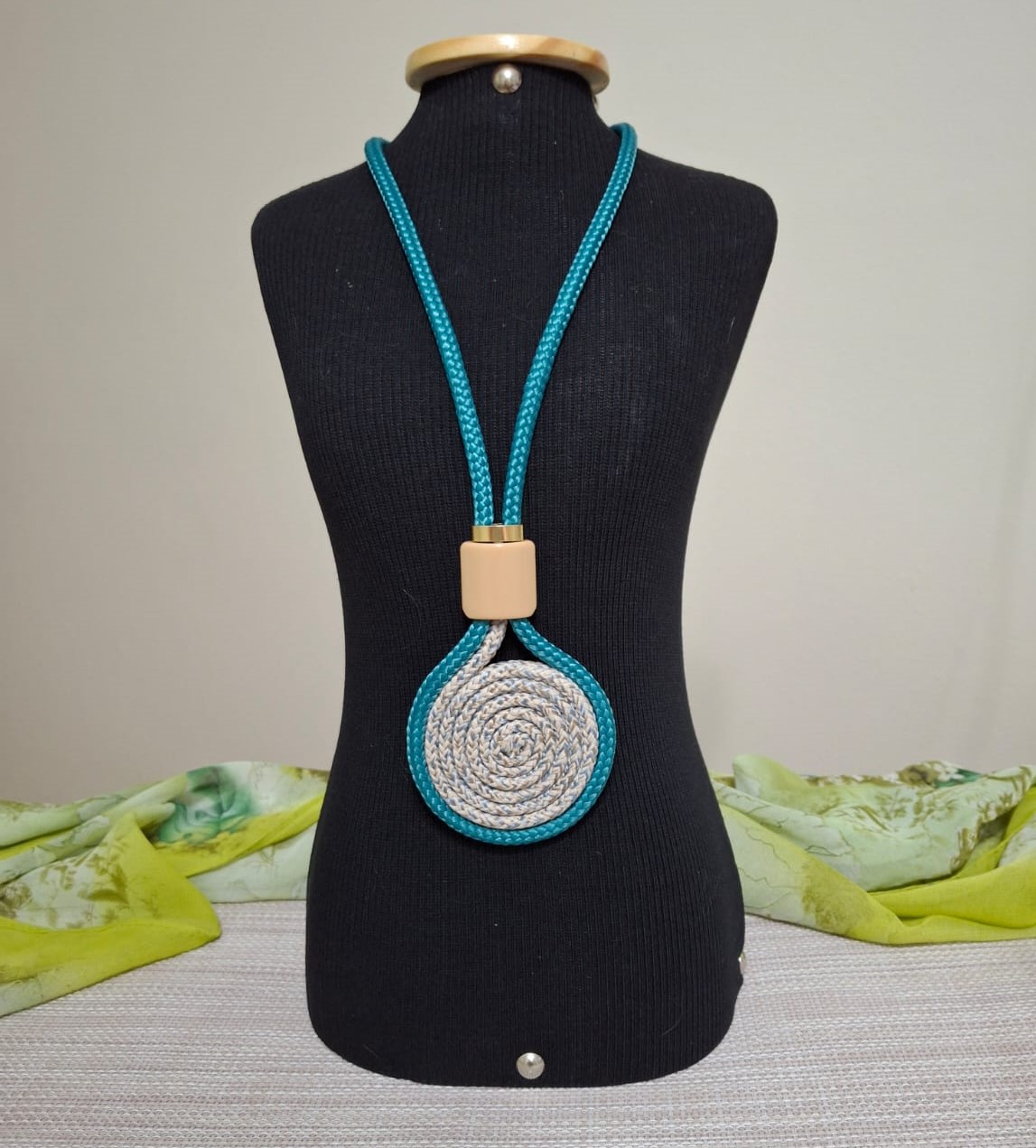 Metal e Corda: Desvendando a Combinação Perfeita para Acessórios - inspiração 2