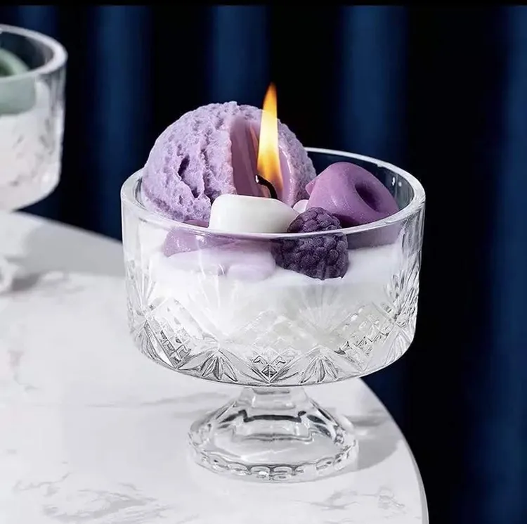 Minimalismo Doce: Velas Discretas com Toques de Sobremesa - inspiração 2