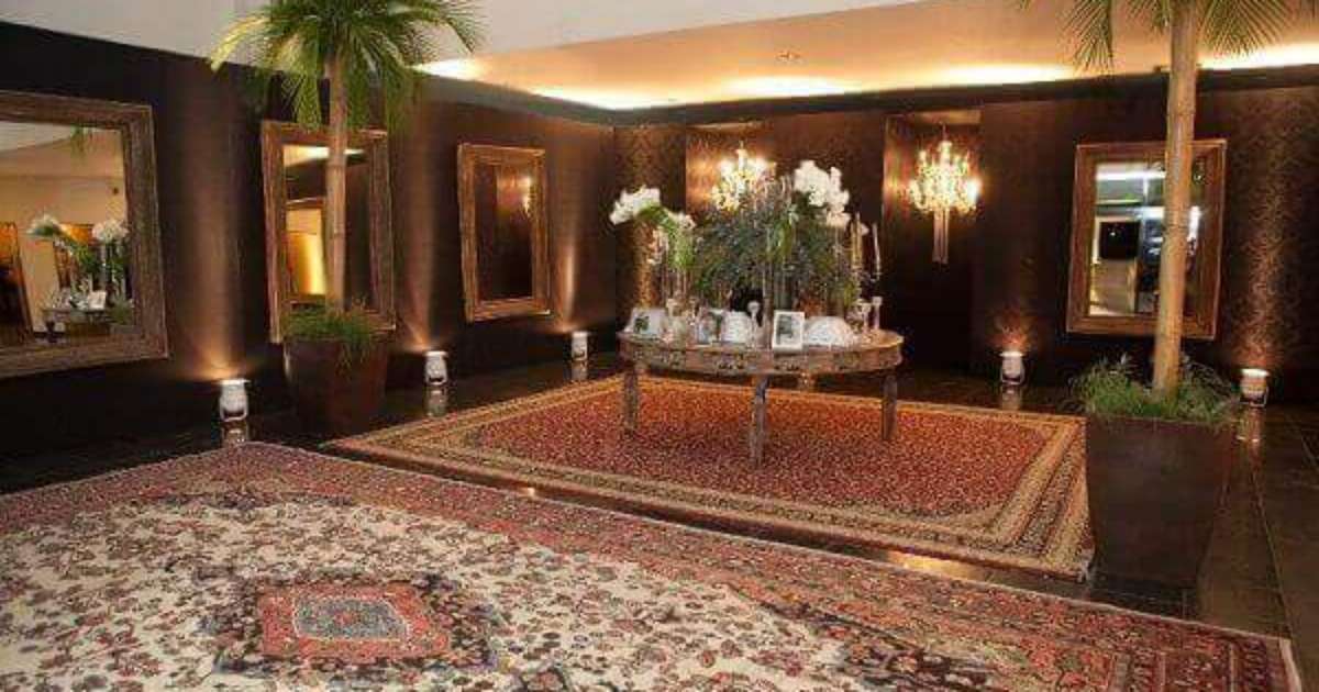 Texturas que Encantam: Do Veludo ao Bordado, Sinta a Diferença - inspiração 1