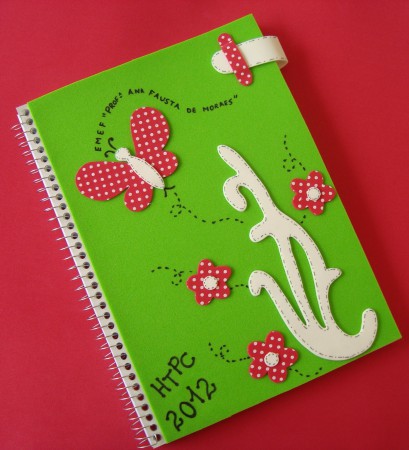 Tornando o Caderno Funcional com Bolsos e Marcadores - inspiração 1