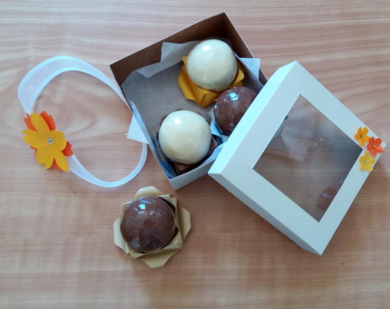 Personalização com Toque de Mestre: Adesivos e Tags Criativas - inspiração 1