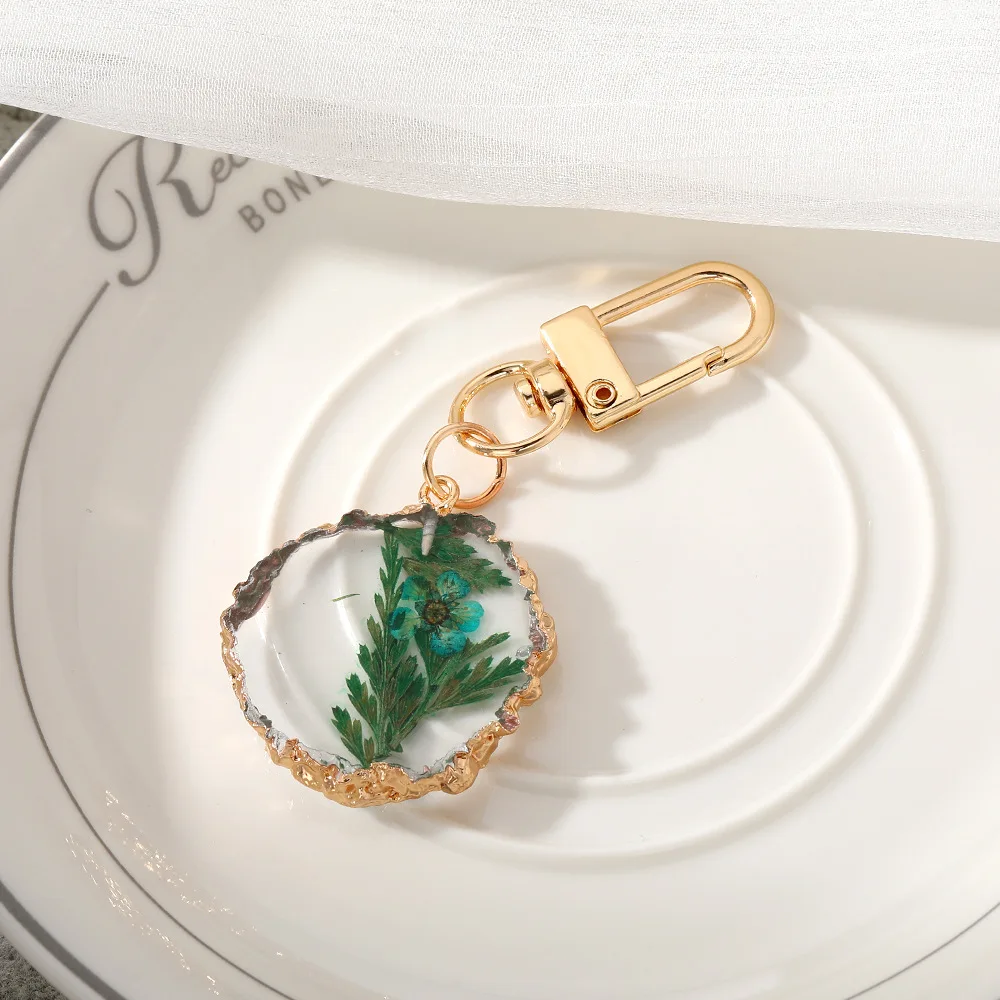 O Momento da Inserção: Posicionando as Flores com Delicadeza - inspiração 2