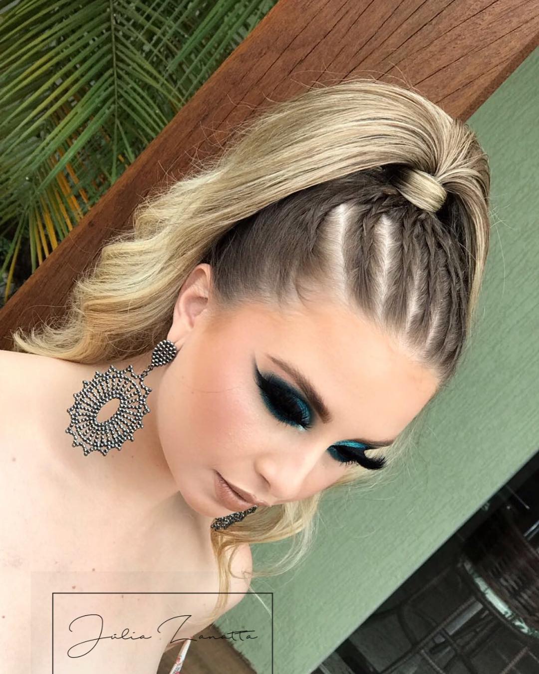 Acessórios que Elevam Seu Rabo de Cavalo com Trança - inspiração 1