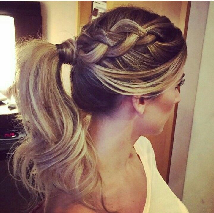 Acessórios que Elevam Seu Rabo de Cavalo com Trança - inspiração 2