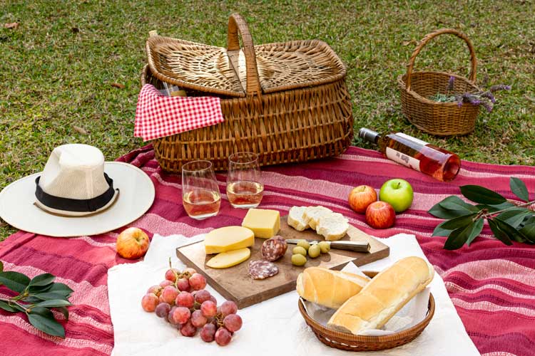 Bebidas Refrescantes: Companhia Perfeita para Seu Cardápio - inspiração 1