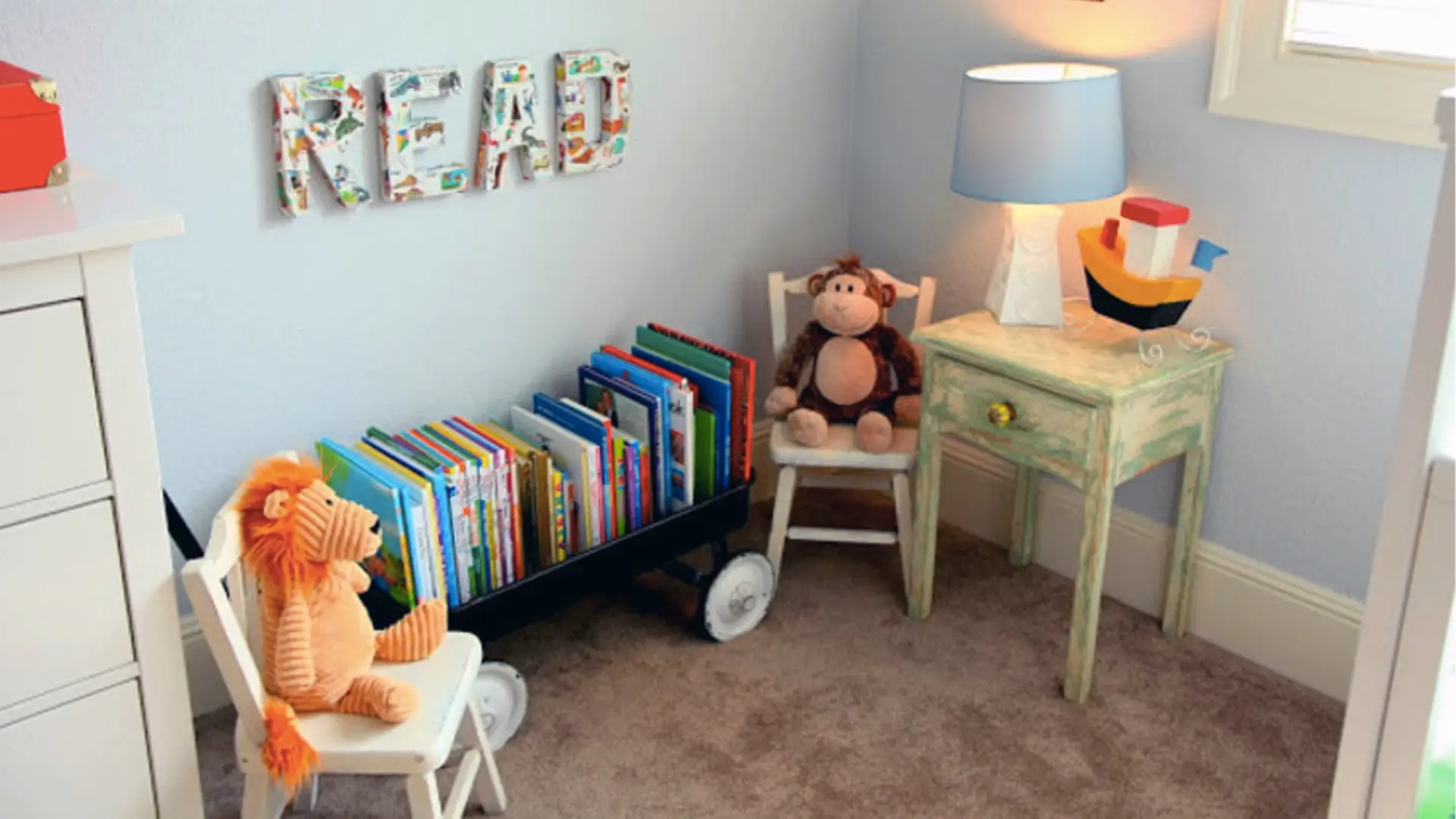 Incentivando a Autonomia: Espaço para Explorar Livros Sozinhos - inspiração 1