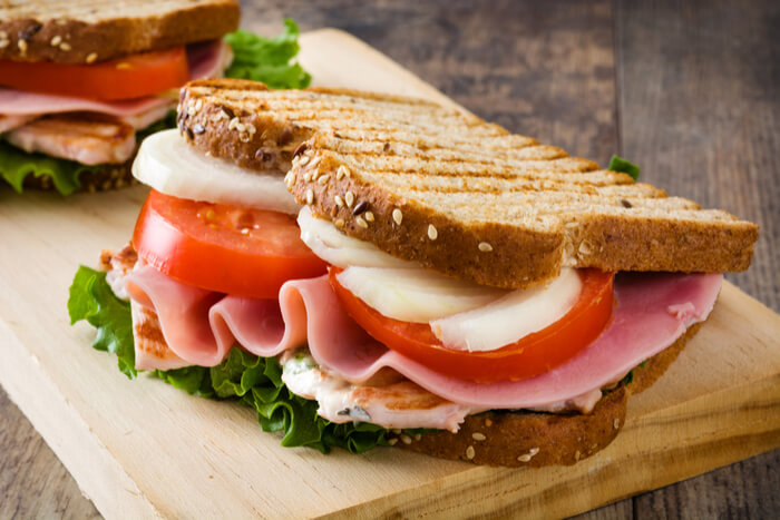 Iogurte Natural com Granola: A Combinação Clássica e Versátil - inspiração 2