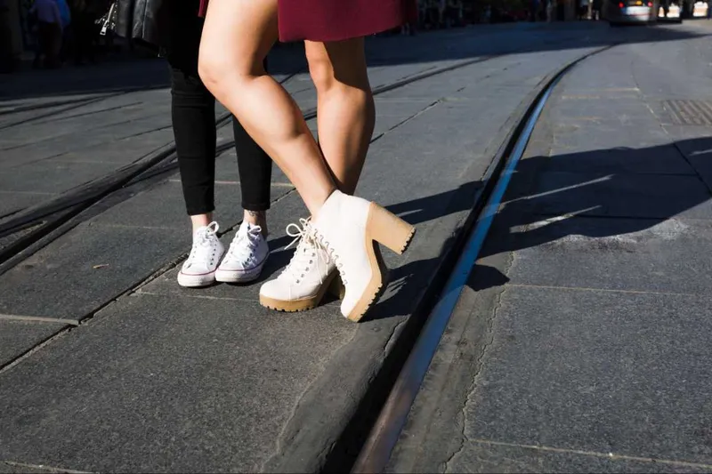 O Equilíbrio Ideal: Proporção e Silhueta com Bota Branca - inspiração 1