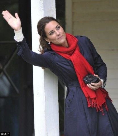 Acessórios que Acompanham: Brincos, Colares e Cintos - inspiração 1