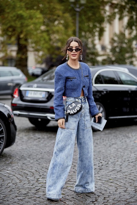Calça Jeans Wide Leg e Jaqueta: Uma Dupla Imbatível - inspiração 1