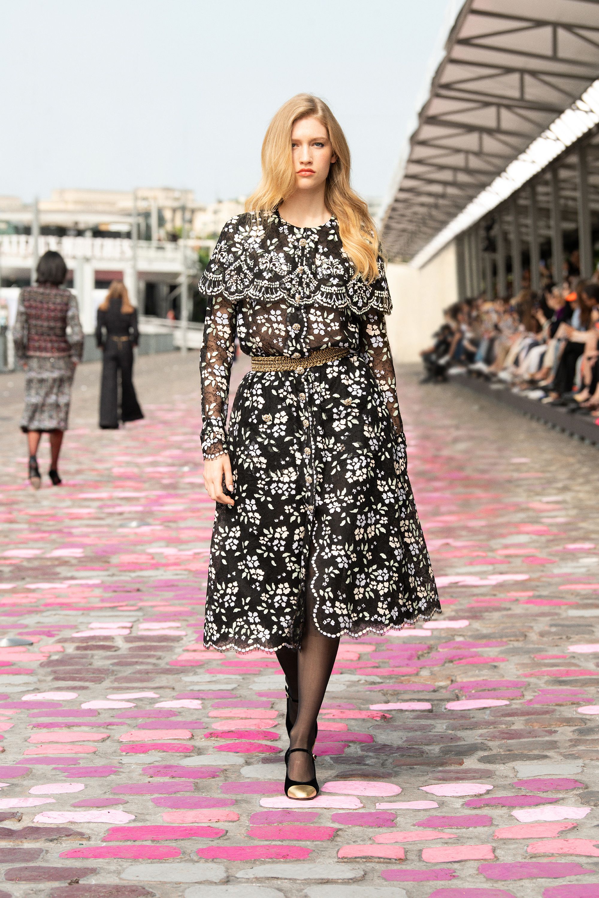 Cuidados Essenciais para Manter Seus Sapatos Chanel Impecáveis - inspiração 2