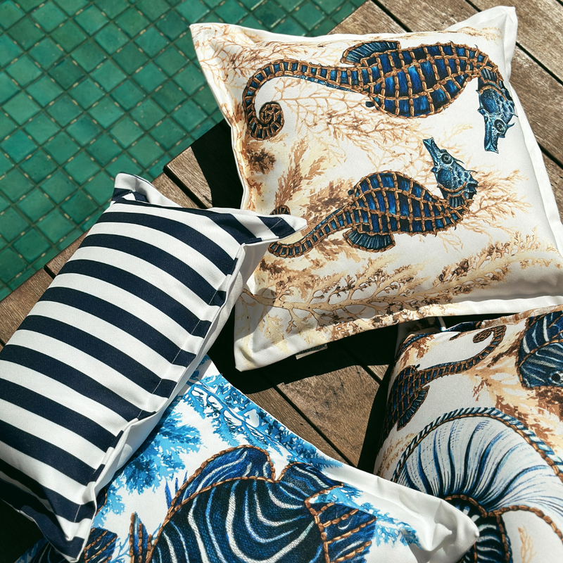 Tendências de cores e estampas para as almofadas de piscina - inspiração 1