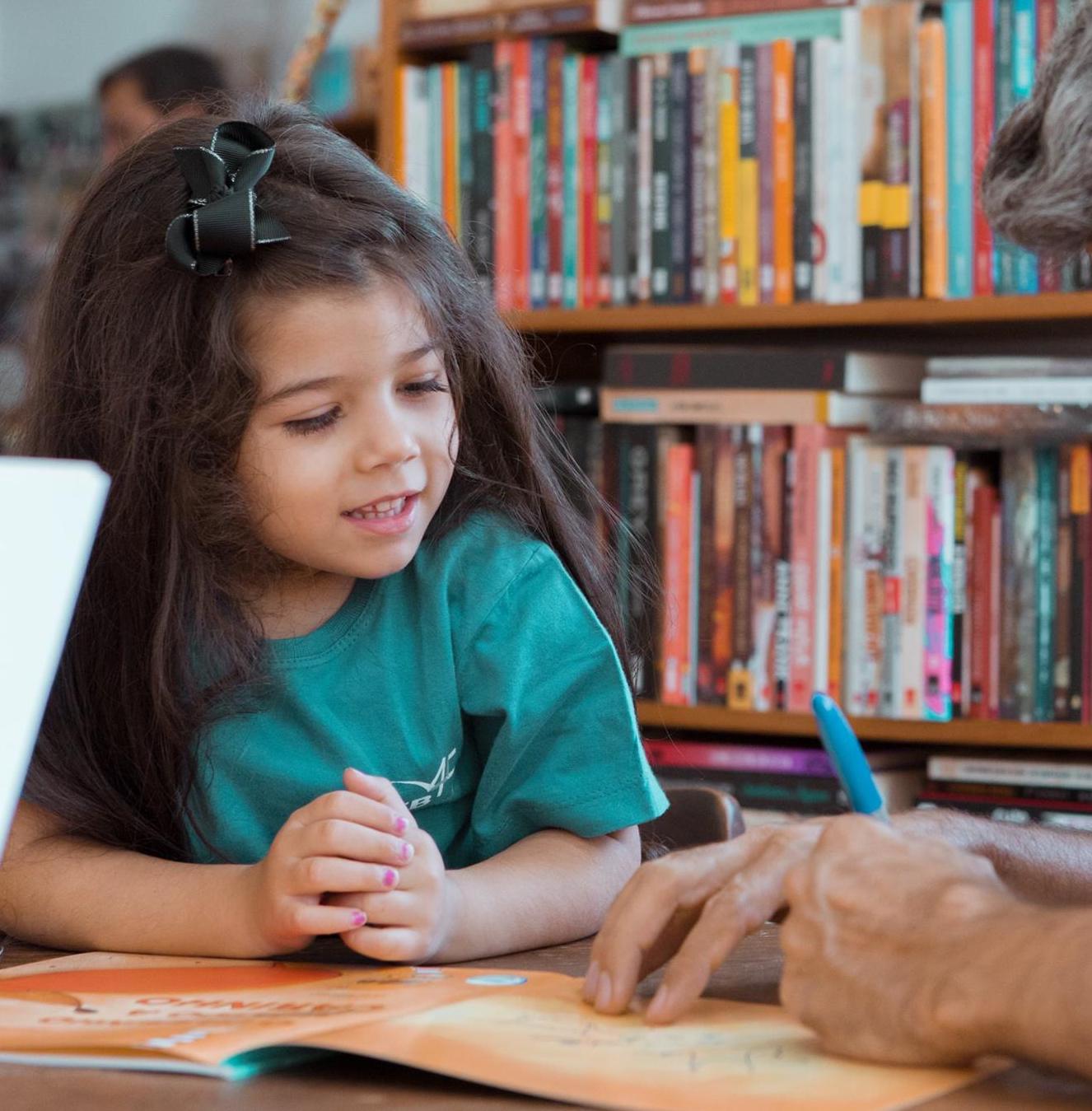 Varie os formatos: livros com texturas, sons e pop-ups - inspiração 2