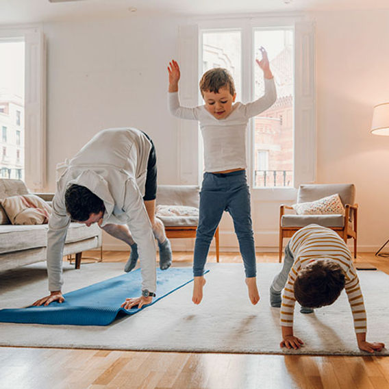 Trilha do Sol (Florianópolis, Santa Catarina): Um passeio leve com vista para o mar, ideal para quem busca ar puro e paisagens costeiras. - inspiração 1