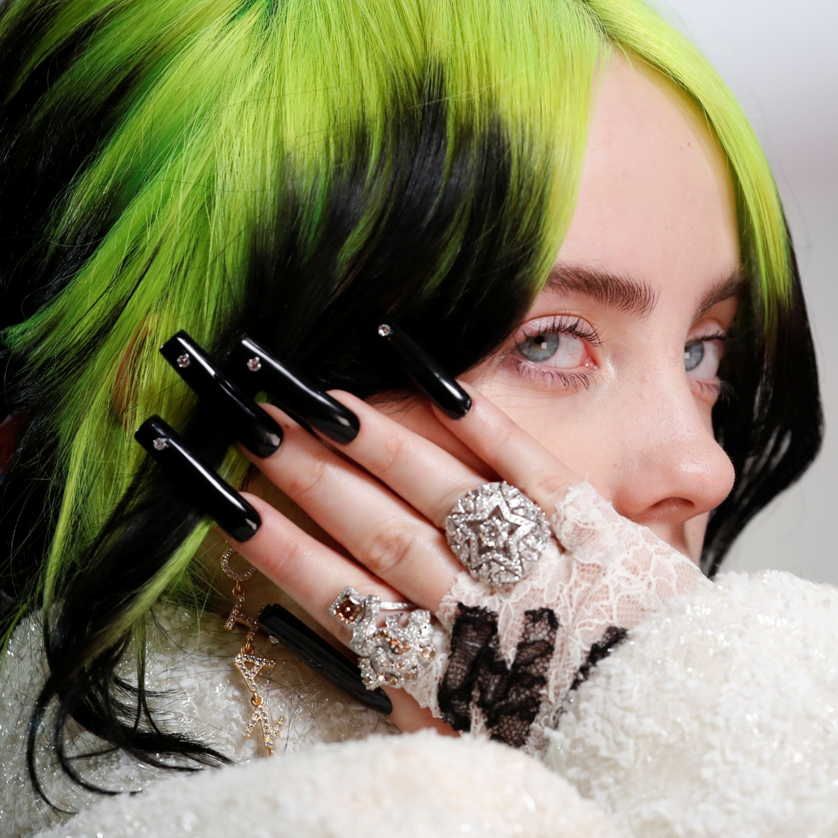 A Atitude E-girl: Mais Que Roupa, um Estilo de Vida - inspiração 1