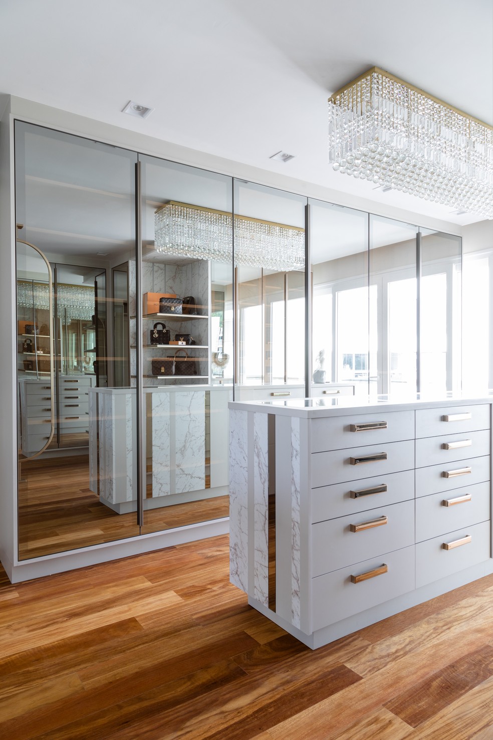 Peças-Chave Estratégicas: O Investimento Inteligente no Seu Guarda-Roupa - inspiração 1