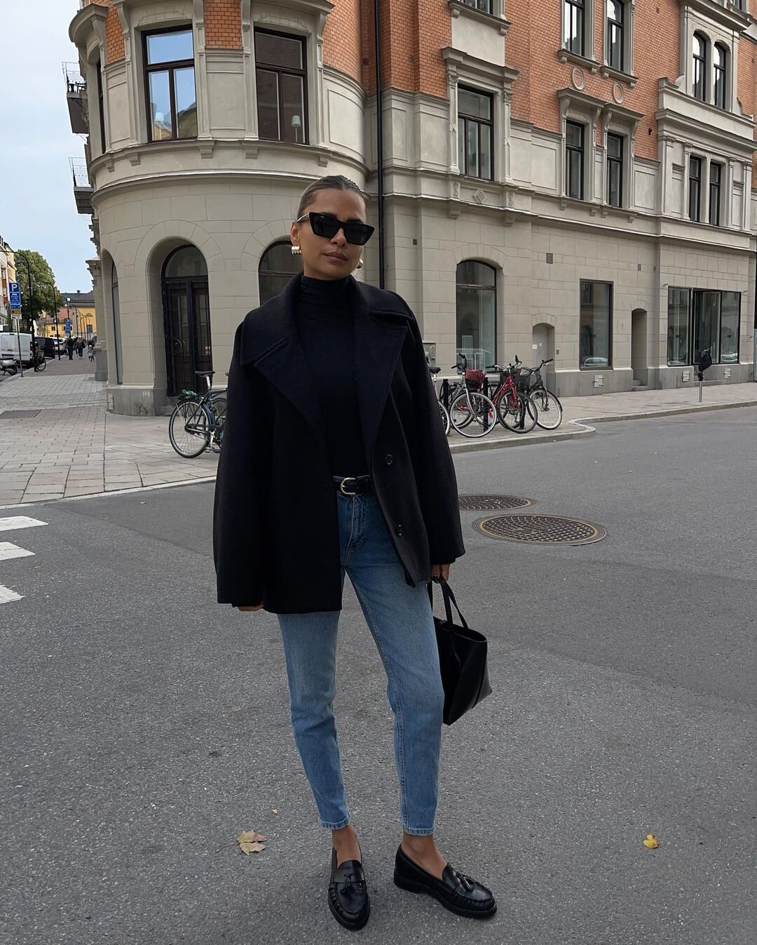 Calçados Essenciais: Conforto e Estilo para o Dia a Dia na Cidade - inspiração 2