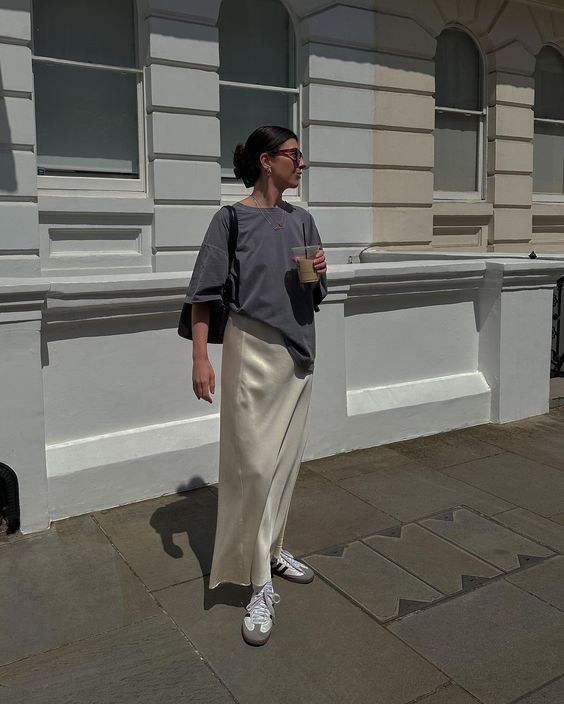 Ideias para o Dia a Dia: Tênis Cano Alto e Saia Esportiva - inspiração 2