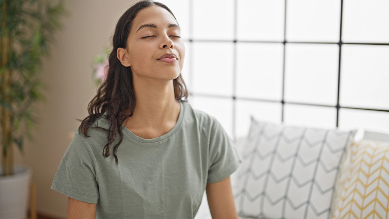 Aromaterapia: Use Óleos Essenciais Para Elevar o Ânimo - inspiração 1