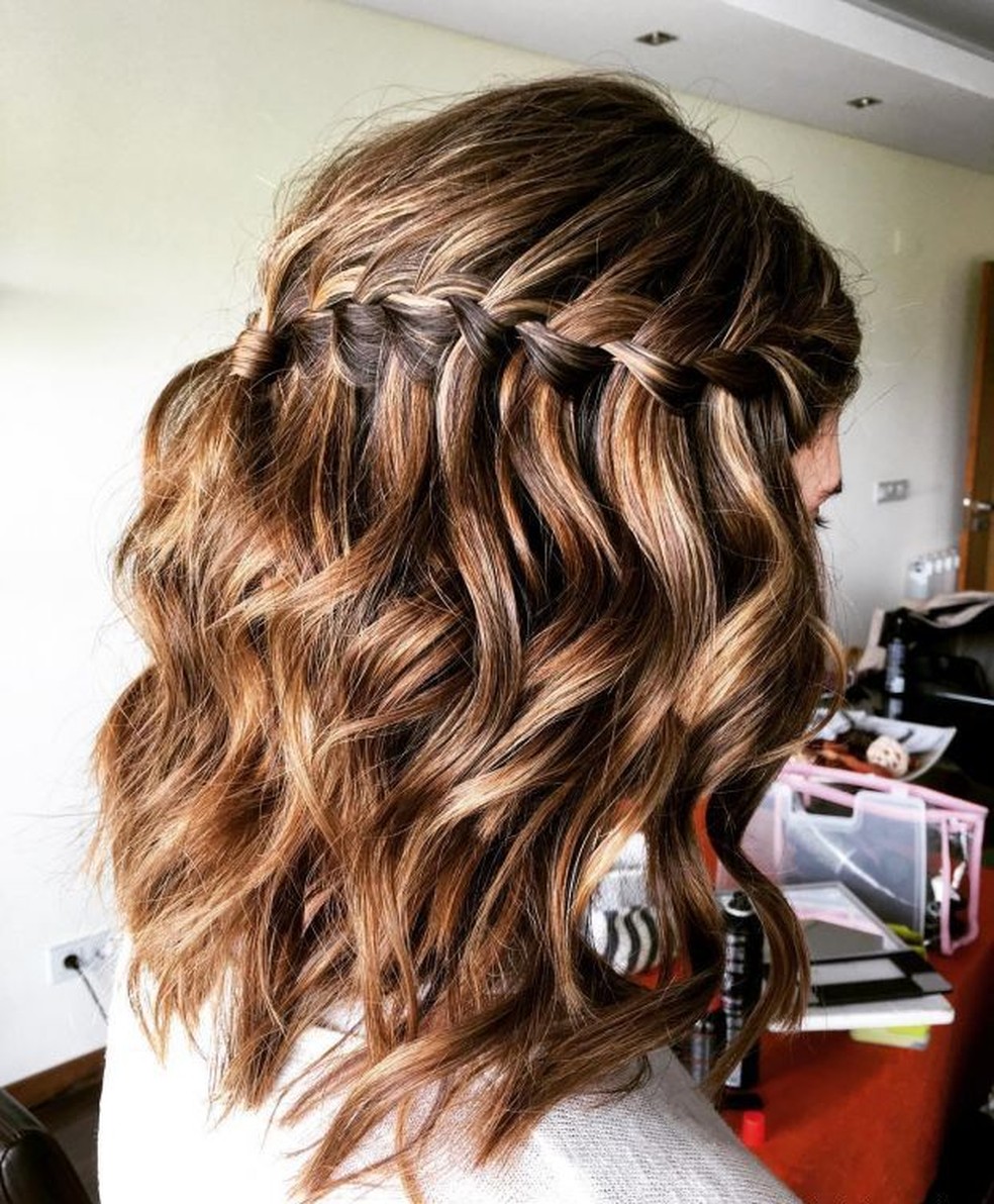 Torcidinhos Delicados: Charme Extra para Seu Dia - inspiração 1