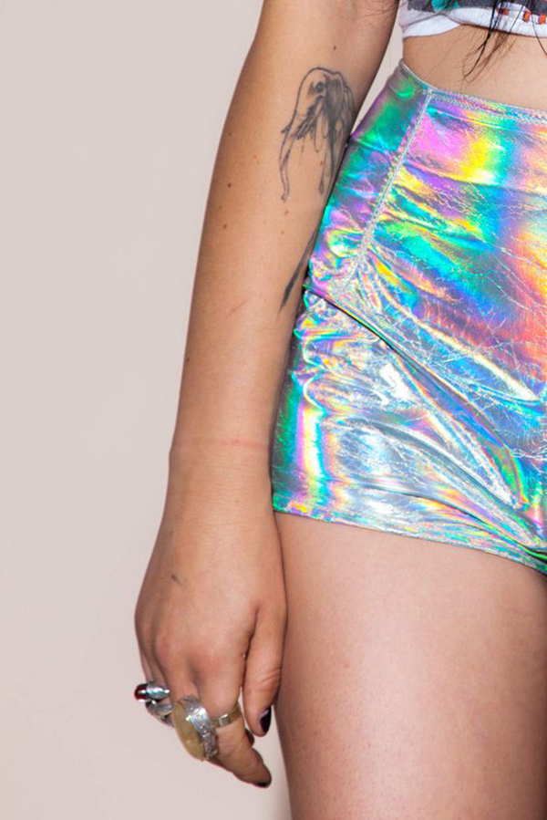 Unhas holográficas: a arte dos reflexos iridescentes nas mãos. - inspiração 2