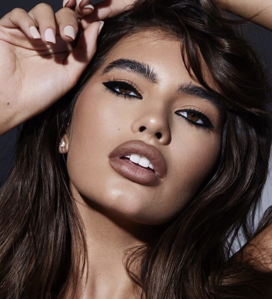 Maquiagem Monocromática em Tons de Marrom - inspiração 1