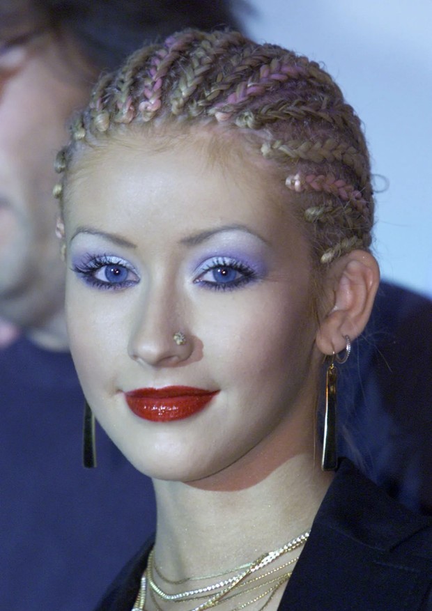 Sobancelhas Definidas: A Moldura do Olhar 90s - inspiração 2