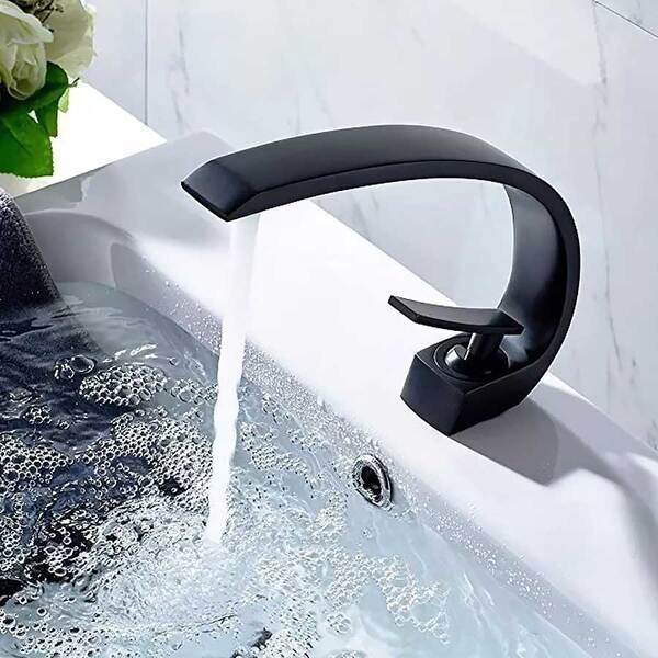 Banheiros Sofisticados com Toques de Preto Fosco - inspiração 1