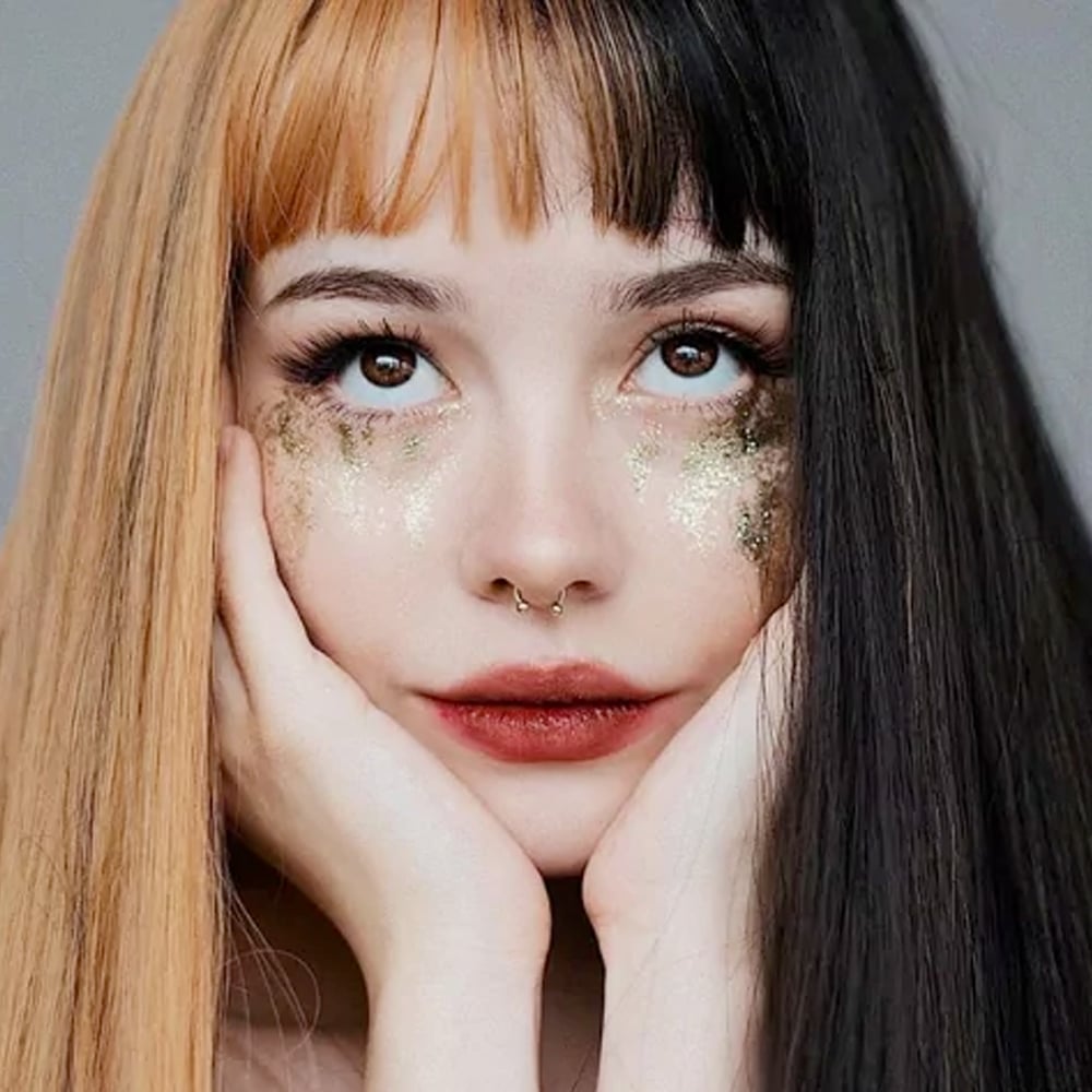 e-girl aesthetic