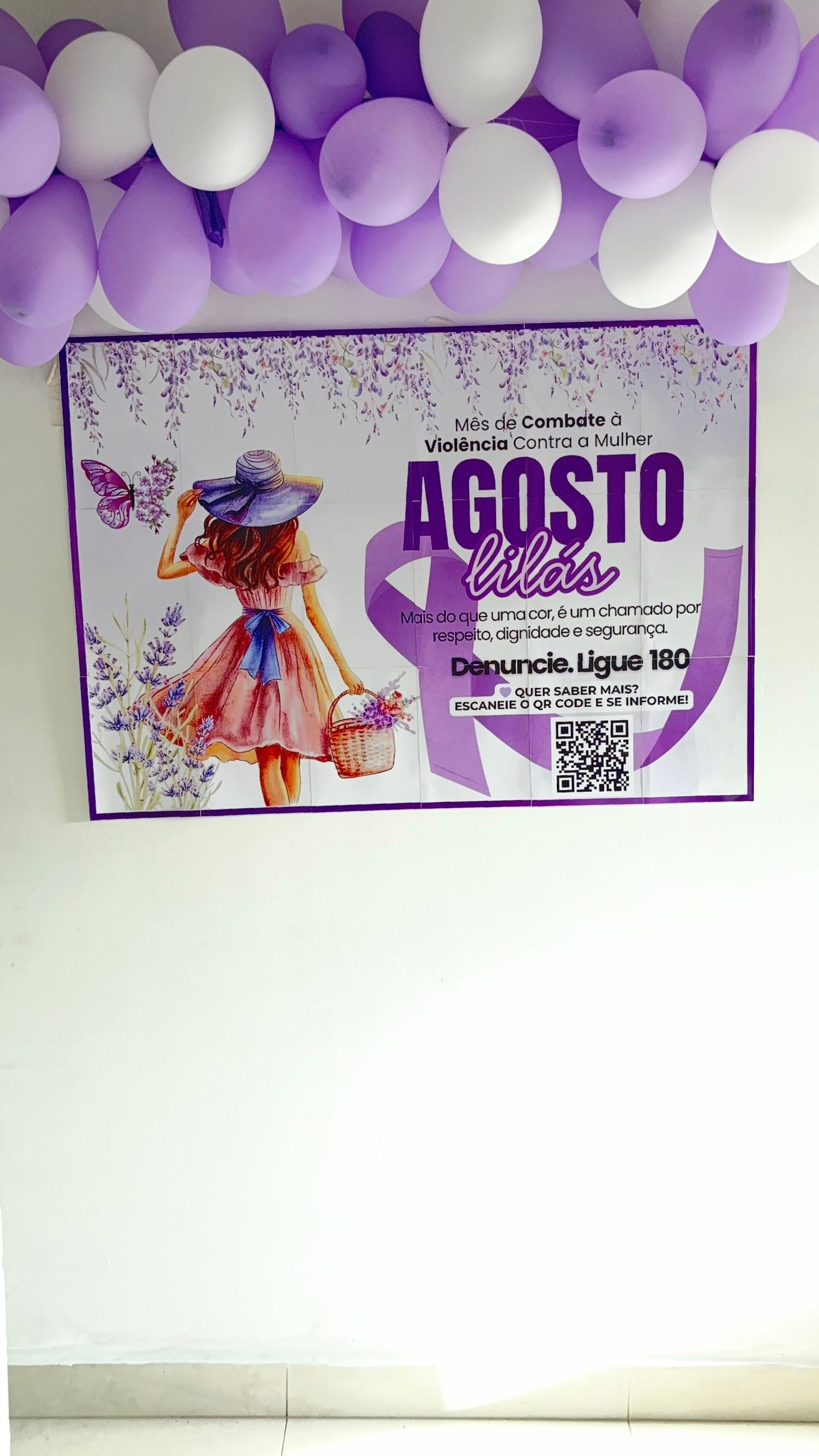 erros comuns na decoração do agosto lilás