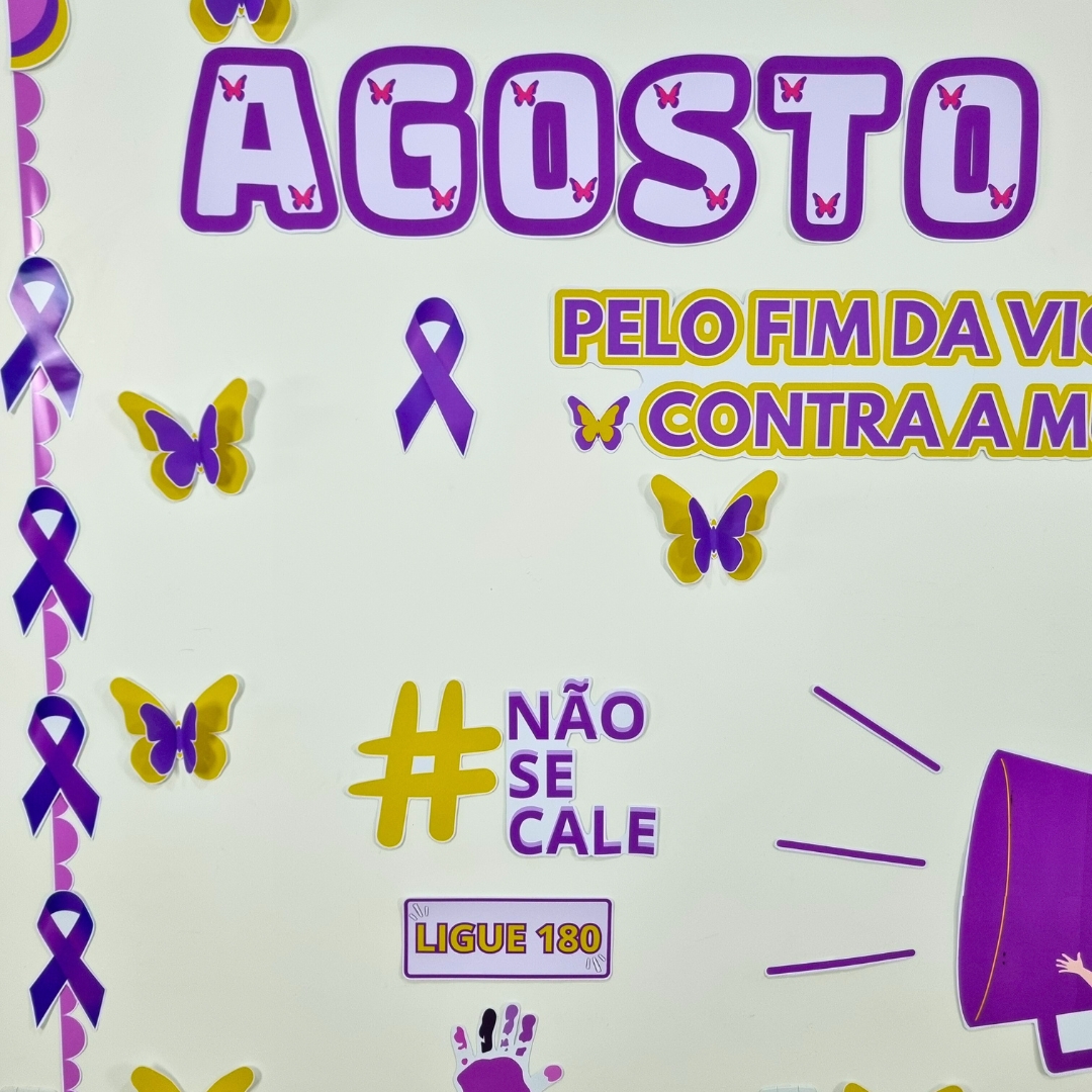 agosto lilás decoração vs março lilás decoração