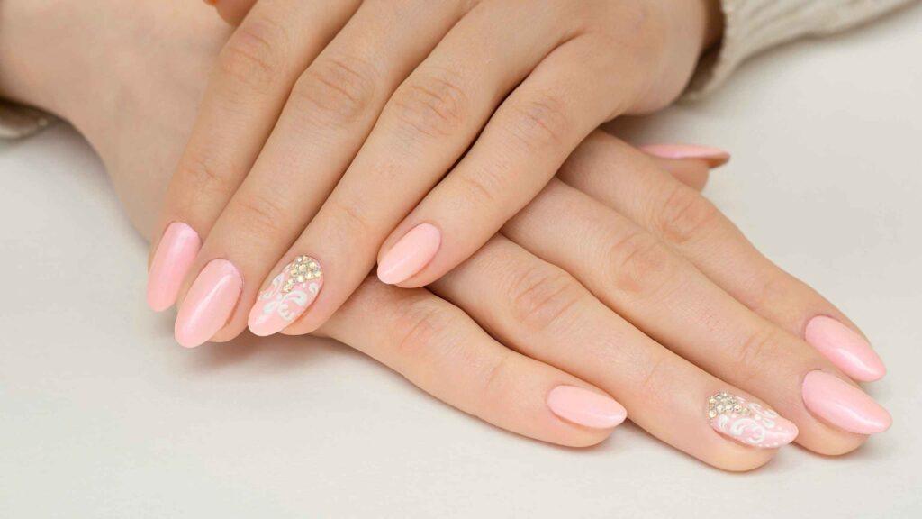 Decoração de unhas delicadas (francesinha, ombré, baby boomer, minimalista)