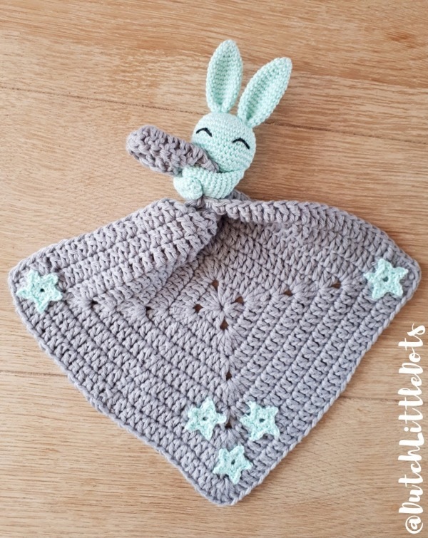 5 ideias de títulos:
1. Amigurumi para Bebês: Benefícios e Modelos que Encantam.
2. O Poder Terapêutico do Polvo de Crochê para Recém-Nascidos.
3. Segurança em Primeiro Lugar: Materiais Essenciais para Amigurumis de Bebê.
4. Guia Completo: Como Escolher o Amigurumi Perfeito para o Seu Bebê.
5. DIY Amigurumi: Aprenda a Fazer um Polvo Calmante para Bebês.