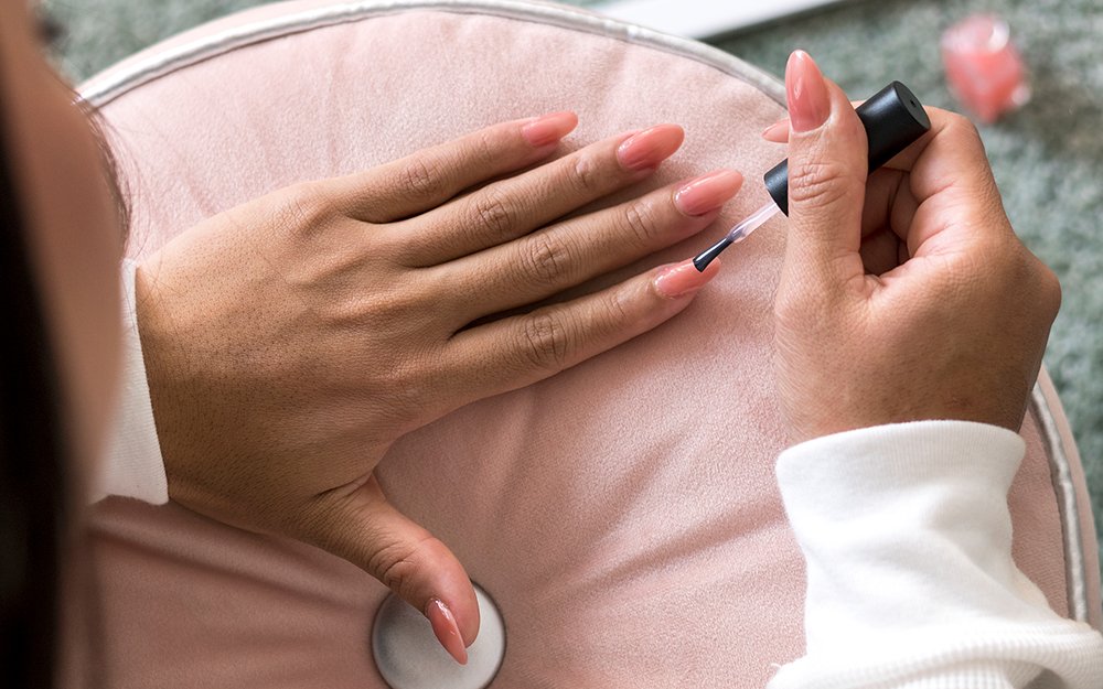 unhas ano novo douradas