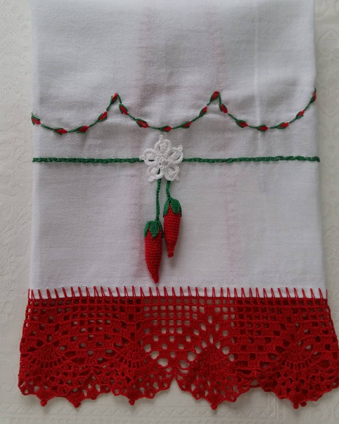 Dominando o Caseado: O Segredo para um Bico de Crochê Impecável