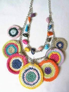 Tendências de Cores em Bijuterias de Crochê para 2025 e 2026