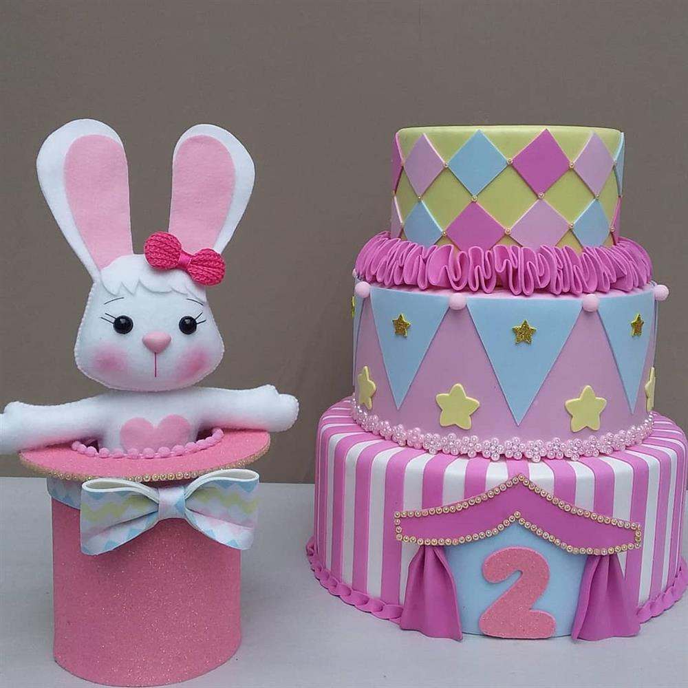 Como Escolher a Melhor Base de Isopor para Seu Bolo Cenográfico