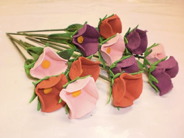 brinquedos feitos com papelão de ovos