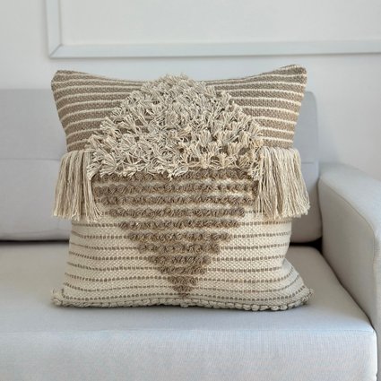 Artesanato com capas de almofada pintadas à mão