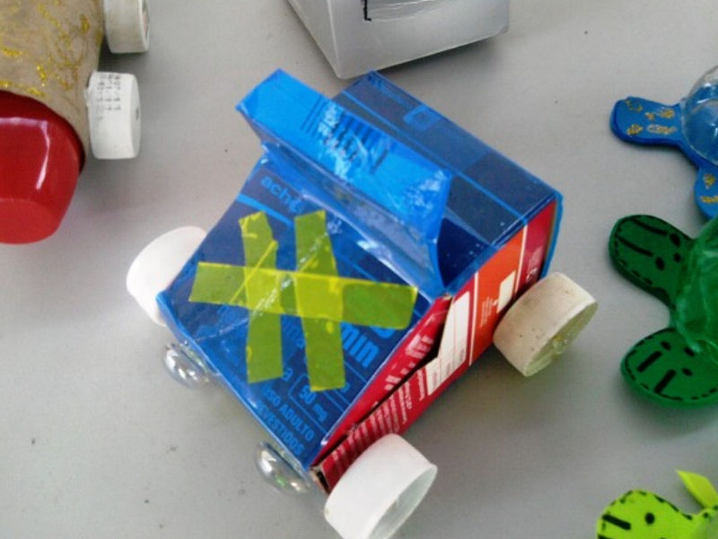 Como Fazer uma Cozinha de Brinquedo de Papelão Reforçado