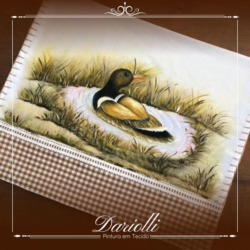 Artesanato com pintura em pano de prato barrado