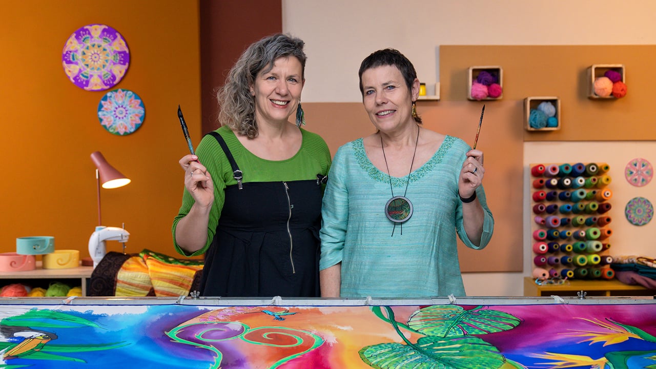 como fazer pintura em seda passo a passo