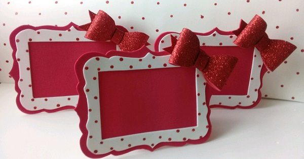 Artesanato com porta-retratos de EVA decorado