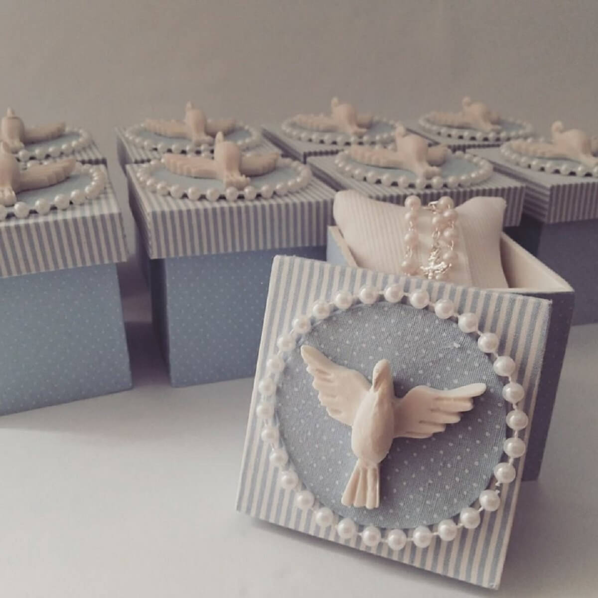 Artesanato de lembrancinha de batizado DIY