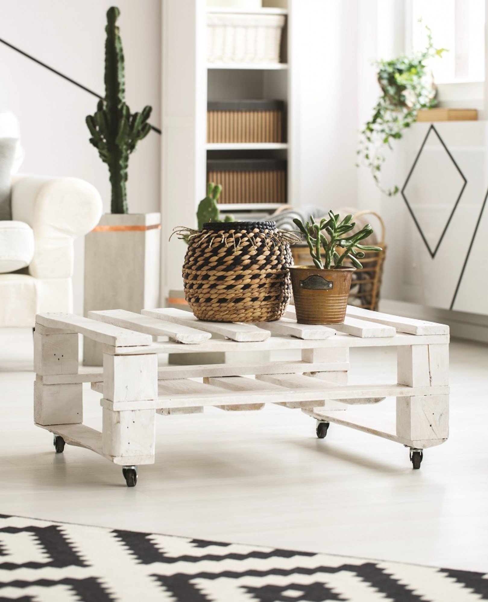 Artesanato sustentável: reaproveitando paletes de madeira