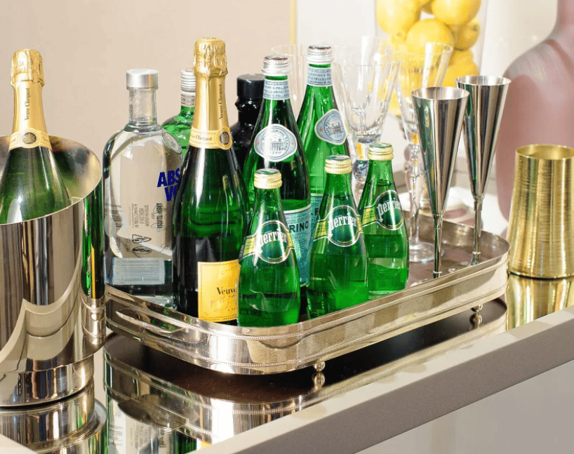 bandeja espelhada ou madeira qual escolher