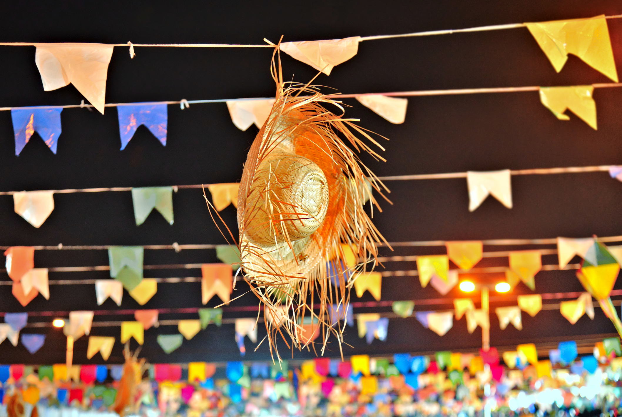 quanto custa decorar uma festa junina simples