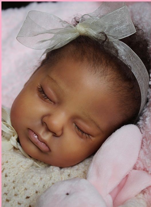 Guia Completo: Como Escolher sua Bebê Reborn Negra Ideal