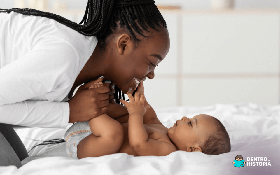 como fazer massagem shantala no bebê