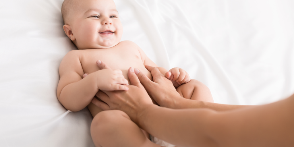 benefícios da massagem shantala para sono do bebê